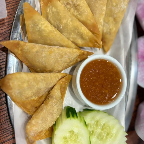 Crispy Chicken Wontons (8 pcs)